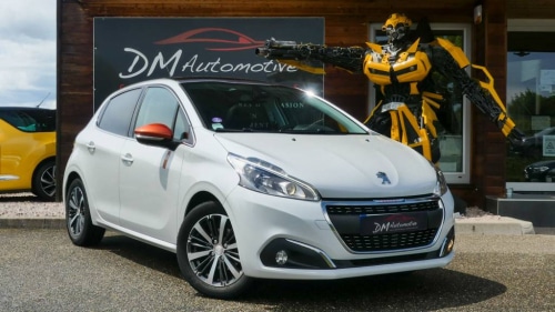 Peugeot 208 1.2 PureTech 110 S&S Roland Garros 10990 euros