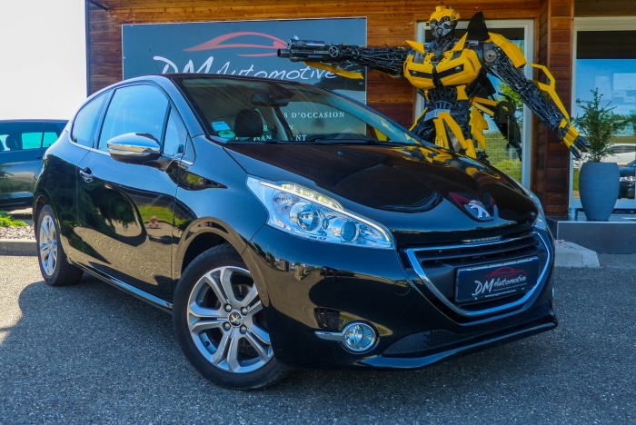 Peugeot 208 1.6 VTI 120 Allure 8290 euros