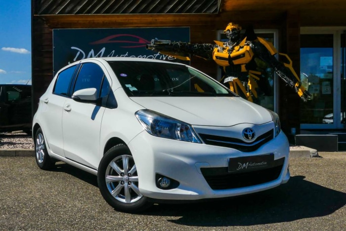 Toyota Yaris (3) 69 VVT-I Tendance 5990 euros