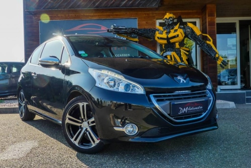 Peugeot 208 1.6 VTI ALLURE 8490 euros