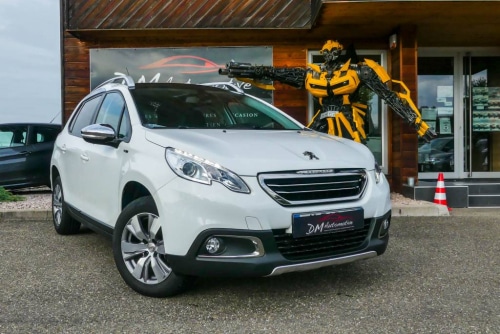 Peugeot 2008 1.2 Puretech 110 Style 10990 euros