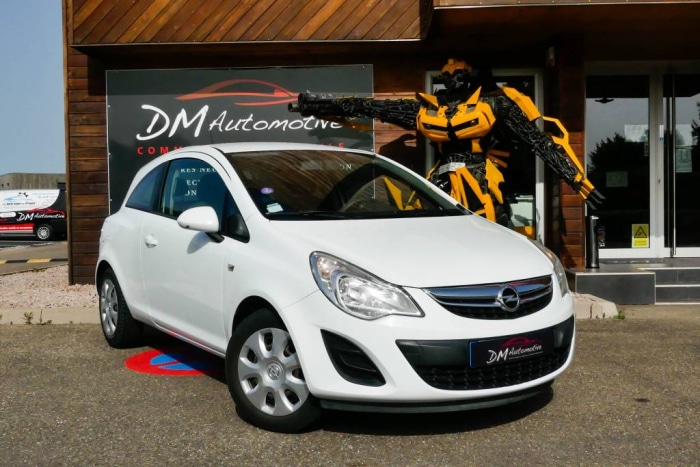 Opel Corsa (4) 1.0 65 Graphite 5990 euros