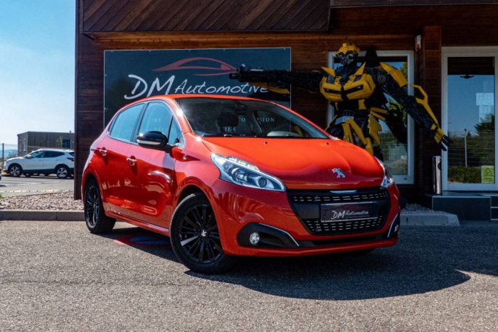 Peugeot 208 1.2 PureTech 82 Active 10990 euros