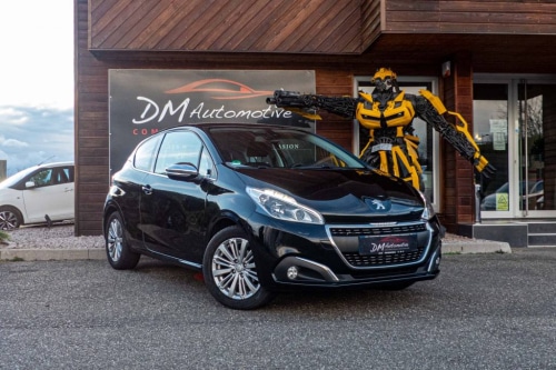 Peugeot 208 1.2 PureTech 110 S&S Allure 10490 euros