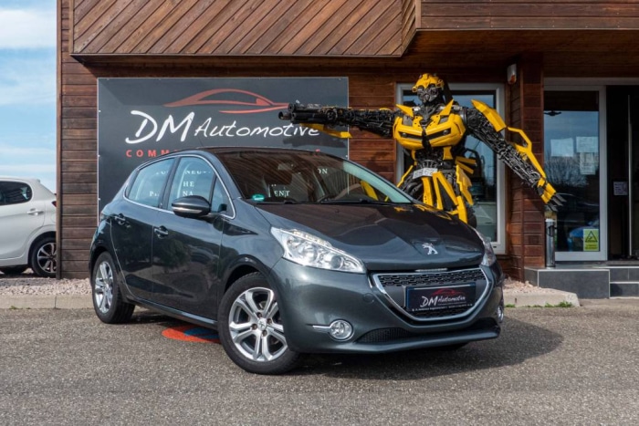 Peugeot 208 1.6 VTI ALLURE 8990 euros