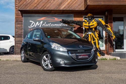 Peugeot 208 1.6 VTI 120 Allure 8290 euros