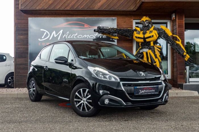 Peugeot 208 1.2 PureTech 82 Urban Move 3 portes 9990 euros