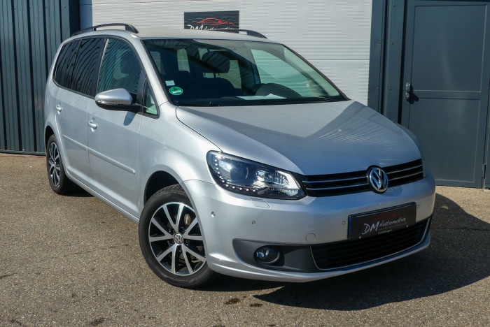 Volkswagen Touran (2) 1.6 TDI 105 Confortline Business 10490 euros