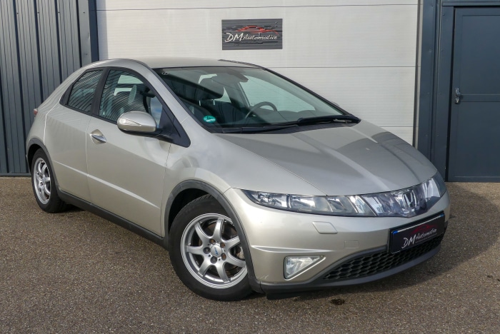 Honda Civic (7) 1.8 SPORT 7990 euros