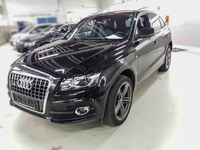 Audi Q5 2.0 TDI S TRONIC QUATTRO S LINE 17990 euros