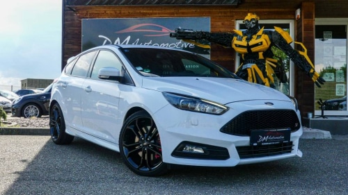 Ford Focus (3) 5P - 2.0 TDCi 185 ch S&S powershift ST 20990 euros