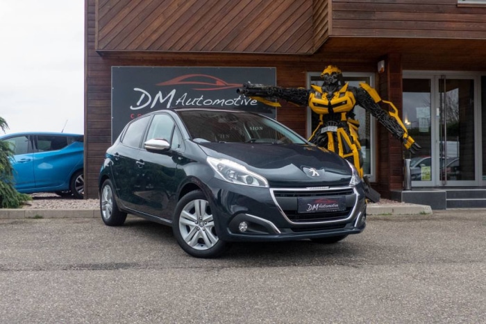 Peugeot 208 1.2 PureTech 82 Style 11990 euros