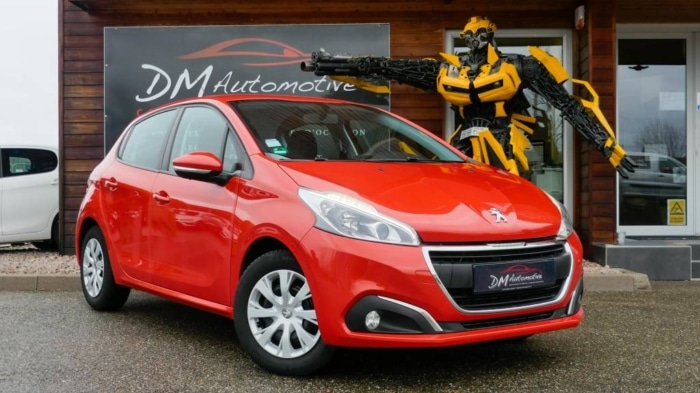 Peugeot 208 1.2 PureTech 82 Active 8990 euros