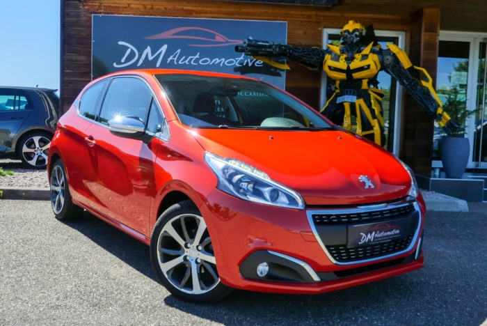 Peugeot 208 1.2 PureTech 110 S&S Allure 9990 euros