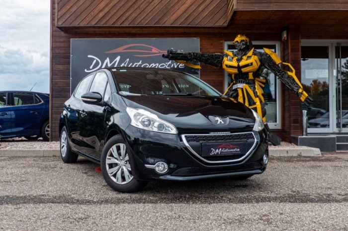 Peugeot 208 1.2 VTI 82 Active 7490 euros