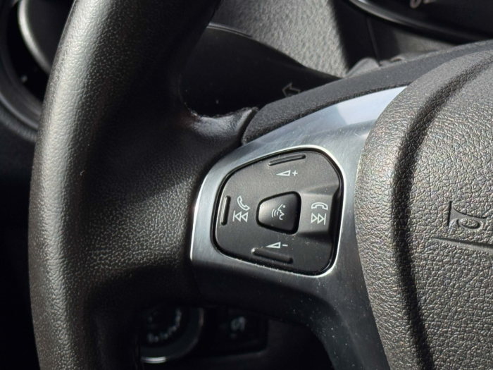 Ford TOURNEO COURIER 1.0E100 BV5 TITANIUM – Image 12
