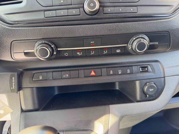 Peugeot Expert (3) 2.0 BlueHDi 120 S&S Long Premium – Image 15