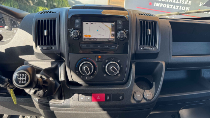 Peugeot Boxer (2) BlueHDi 140 S&S 333 L2H2 – Image 15