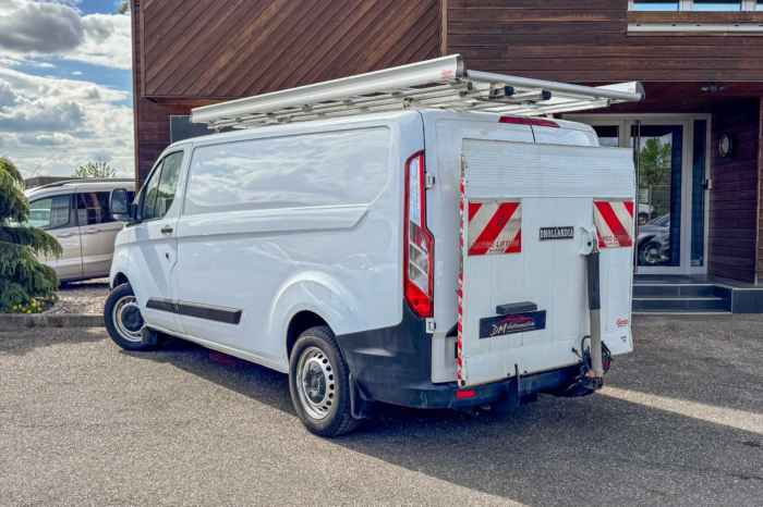 Ford Transit Custom 2.0 ECOBLUE 130 340 L2H1 AMBIENTE – Image 4