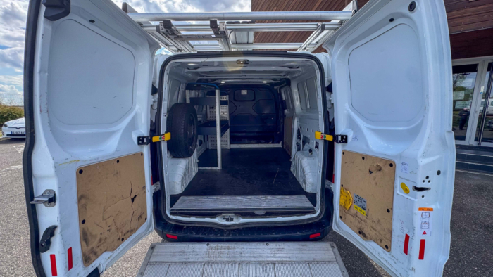 Ford Transit Custom 2.0 ECOBLUE 130 340 L2H1 AMBIENTE – Image 7