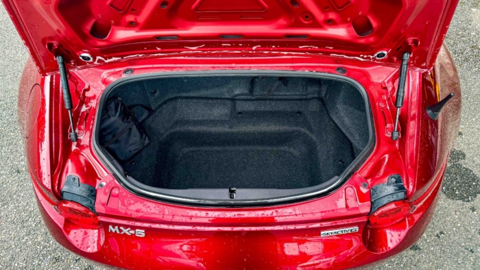 Mazda MX-5 (4) 2.0 SKYACTIV-G 184 Homura ST – Image 6