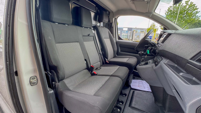 Peugeot Expert (3) BLUEHDI 145 S&S LONG PREMIUM – Image 8