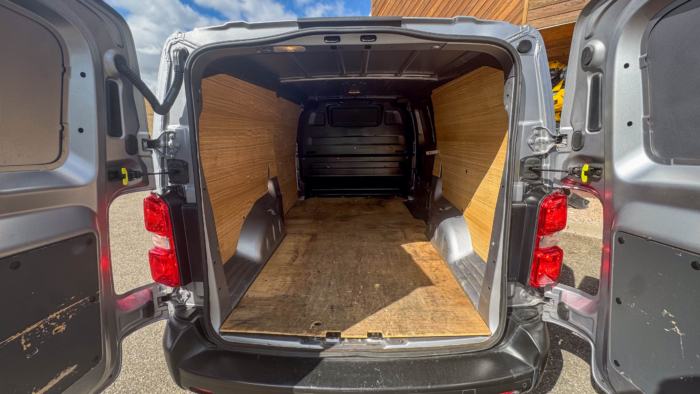 Citroën Jumpy (3) XL 2.0 BlueHDi 120 S&S BVM6 Driver – Image 6