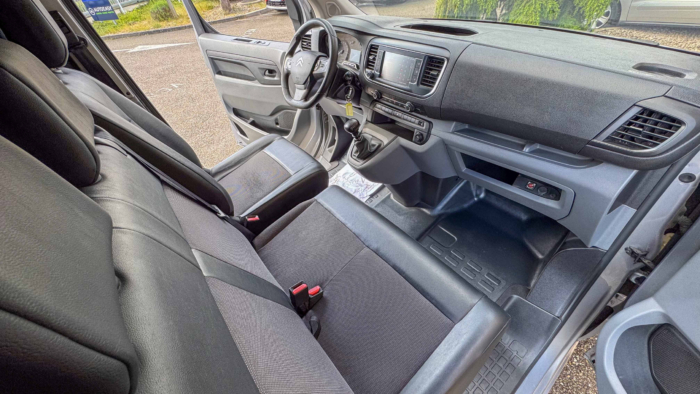 Citroën Jumpy (3) XL 2.0 BlueHDi 120 S&S BVM6 Driver – Image 20