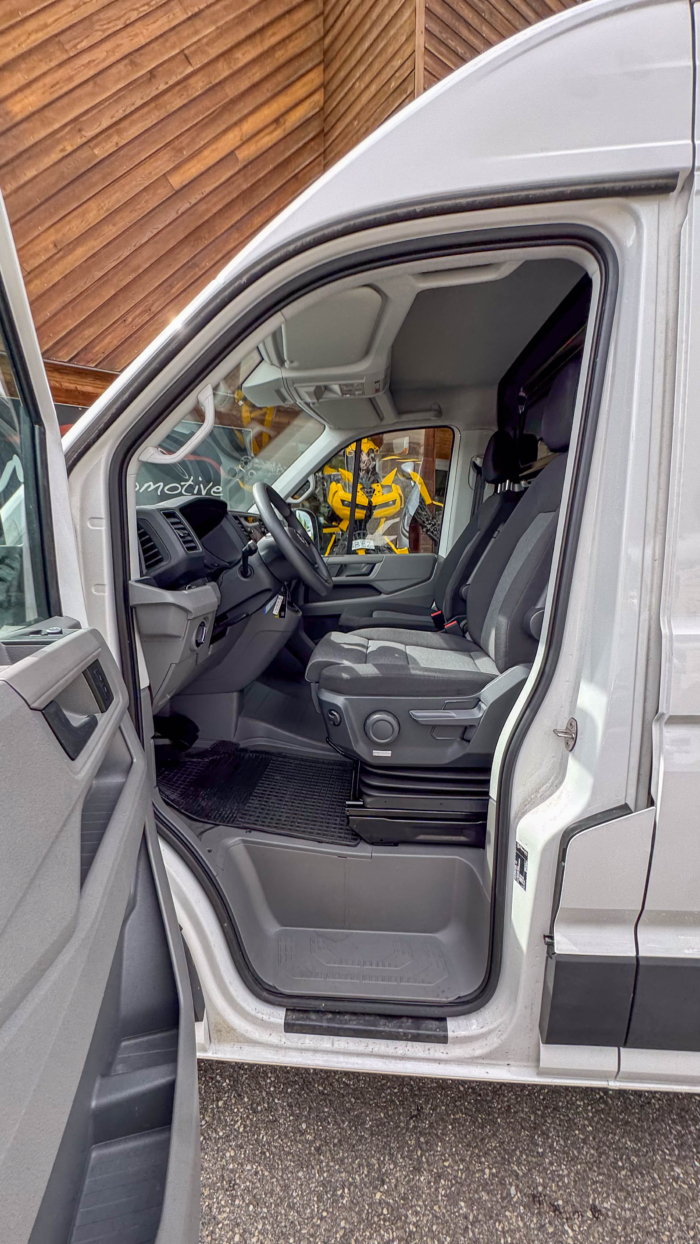 Volkswagen Crafter (2) 2.0TDI 177 35 L4H3 Business Plus BVA8 – Image 14
