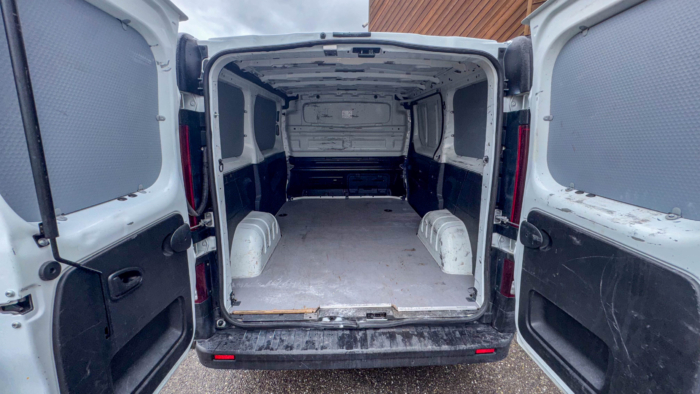 Renault Trafic (3) CA CF L1H1 1000 dCi 95 – Image 6