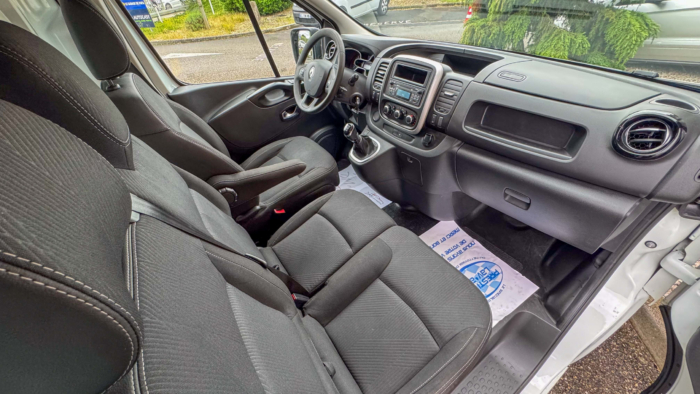 Renault Trafic (3) CA CF L1H1 1000 dCi 95 – Image 18