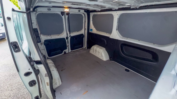 Renault Trafic (3) CA CF L1H1 1000 dCi 95 – Image 19