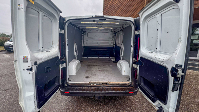 Renault Trafic (3) Fourgon Confort L1H1 1000 Ener dCi 145 – Image 6