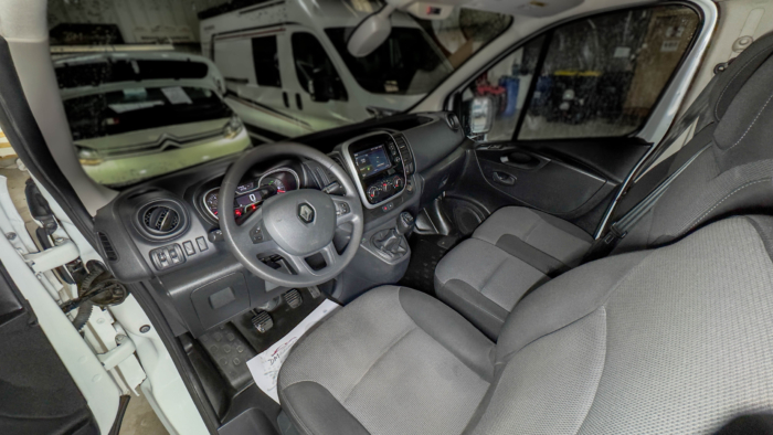 Renault Trafic (3) Fourgon Confort L1H1 1000 Ener dCi 145 – Image 7