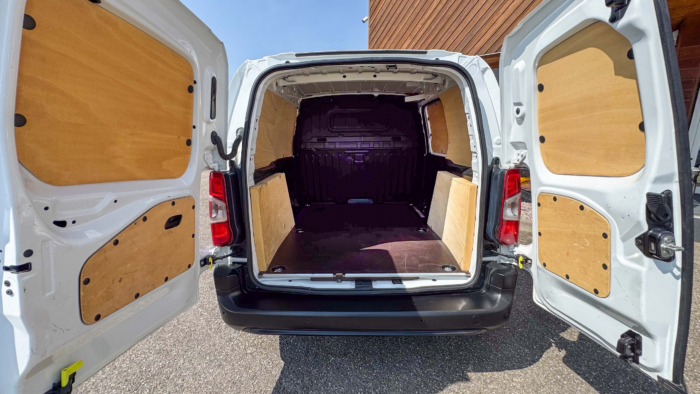 Citroën Berlingo (2) BlueHDi 100 BVM Club M (AM40)  3 portes  (juin 2018) (co2 112) – Image 6