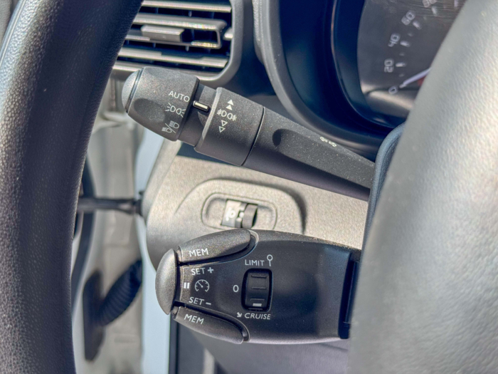 Citroën Berlingo (2) BlueHDi 100 BVM Club M (AM40)  3 portes  (juin 2018) (co2 112) – Image 12