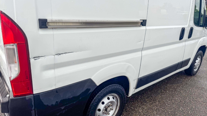 Peugeot Boxer (2) BlueHDi S&S 120 PREMIUM 330 L1H1 – Image 21