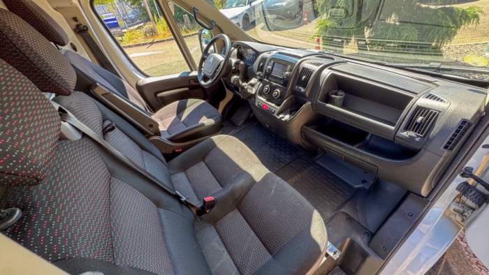 Citroën Jumper (2) 33 L2H1 BlueHDi 120 S&S BVM6 Driver – Image 9