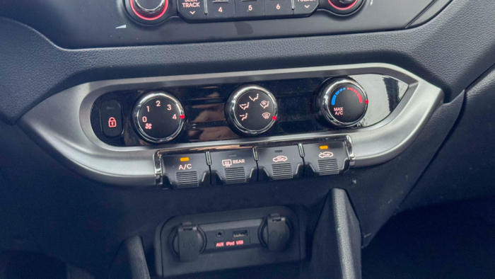 Kia Rio (3) 1.4 109ch Active – Image 16