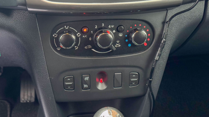 Dacia Sandero (2) Ambiance TCe 90 – Image 14