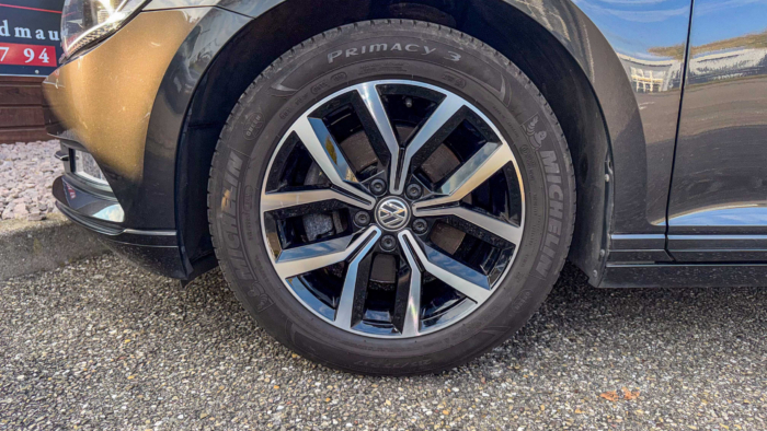 Volkswagen Passat SW (8) 1.8 TSI 180 Confortline – Image 19