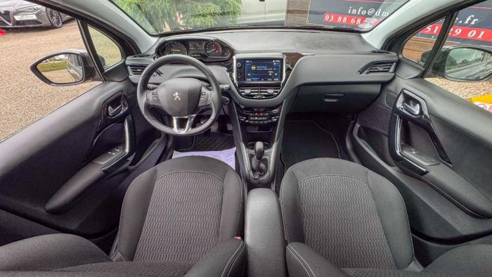 Peugeot 208 Puretech 82 Active – Image 10