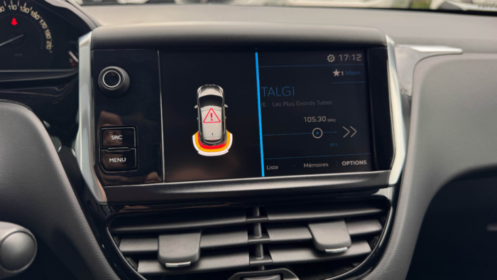 Peugeot 208 Puretech 82 Active – Image 18