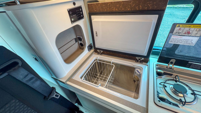 Burstner BC5002 Playa C 500 Limited 2.0 dCI 150 BVA – Image 18