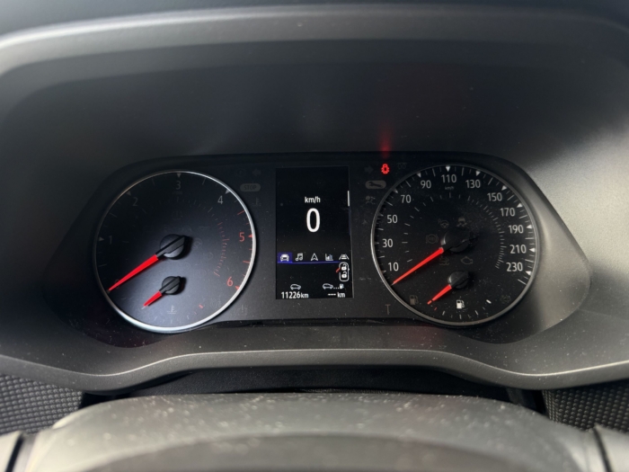 Burstner BC5002 Playa C 500 Limited 2.0 dCI 150 BVA – Image 31