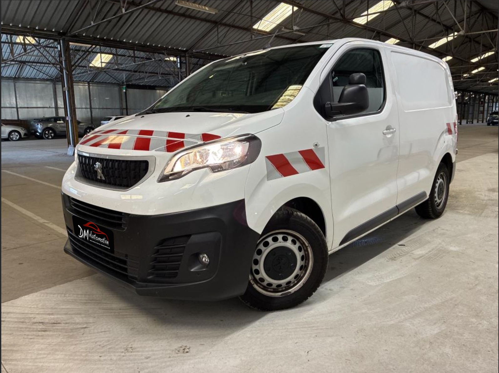 Peugeot Expert (3) 2.0 BLUEHDI 120 S&S COMPACT Urban 14990 euros